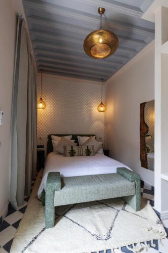 Riad Mudham - image 2