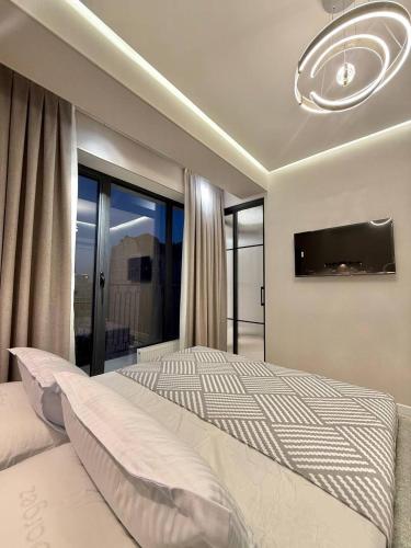 Sleeps 5