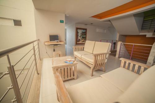 Shared lounge/TV area, Hotel Mar del Plata in El Bosque