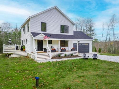 A szálláshely kívülről, Birch Tree Retreat, 6-bedroom family getaway spot in South Thomaston