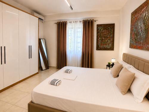 Gallery Modern Apartments - image 2