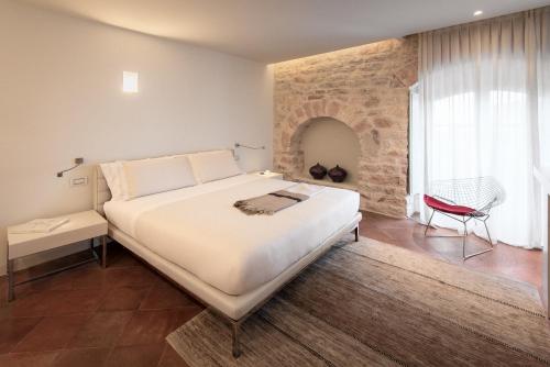 Nun Assisi Relais & Spa Museum in إيريمو ديلي كارتشيري