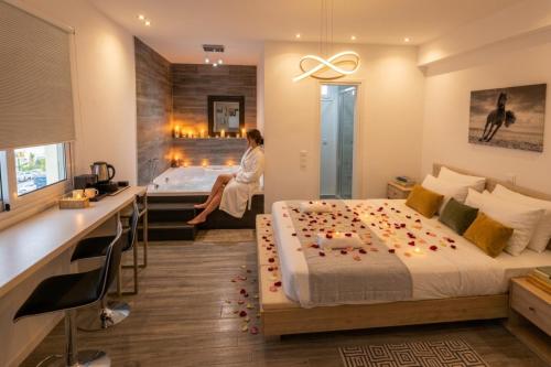 Romantic Jacuzzi and Family Apartments Heart of Athens, Athens