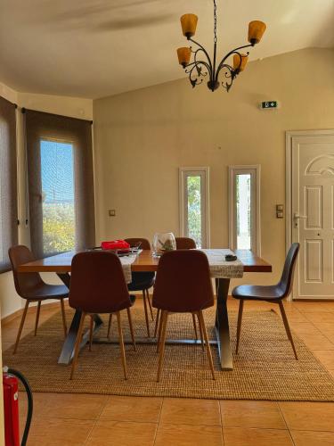 House by the sea in Isthmia