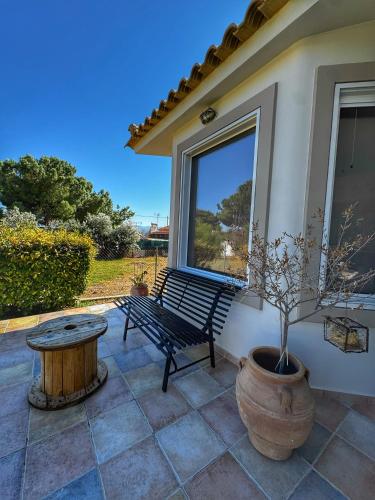 House by the sea in Isthmia