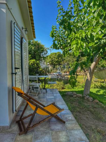 House by the sea in Isthmia