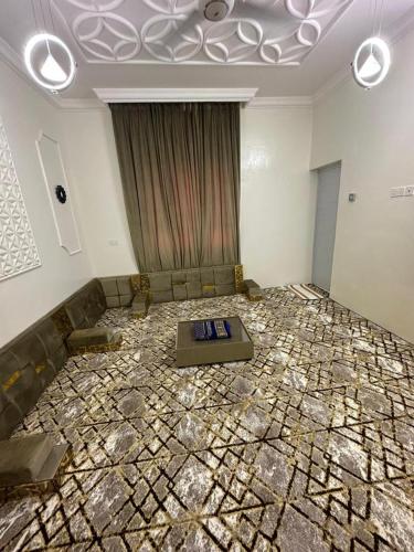 بيت وشقق في الاشخرة in Al Sharqiyah