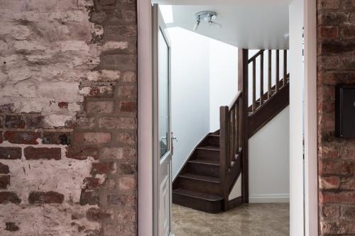 City Apartments - The Light Well - image 9