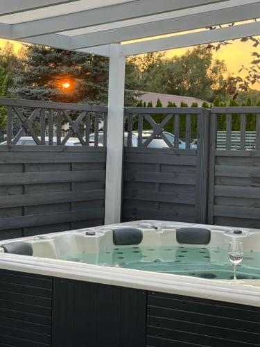 Ameliowy Apartament jakuzzi in Mielenko