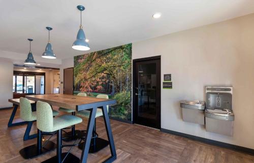 طعام و مشروبات, Extended Stay America Premier Suites - Atlanta - Newnan in نيونان