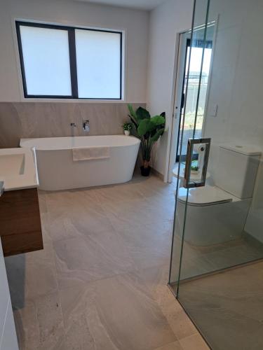 Kupe Boutique House with ensuite free wifi in Whitianga