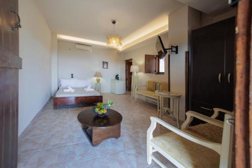 Aspalathos guest rooms in Kyparissos
