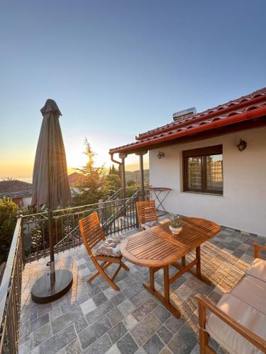 Altan/terrasse, Dina's House in Argalasti