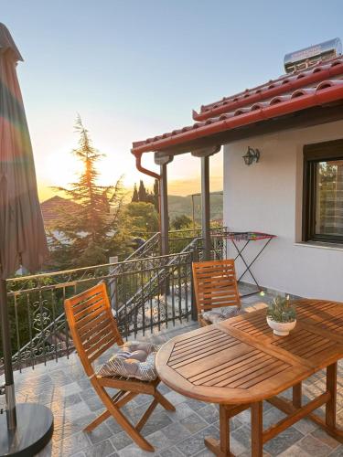 Altan/terrasse, Dina's House in Argalasti