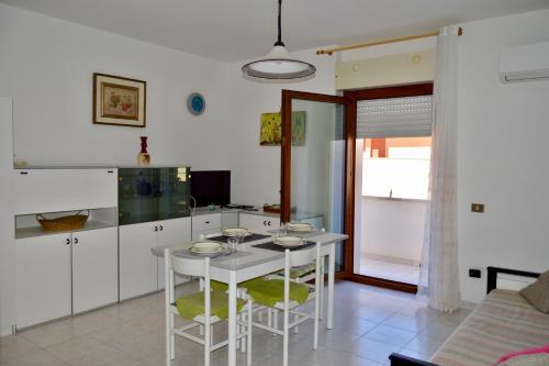 Sabbia e Mare, a Stone's Throw from Lido Beach