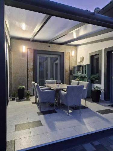 Balcony/terrace, AllOne apartman in Lenti