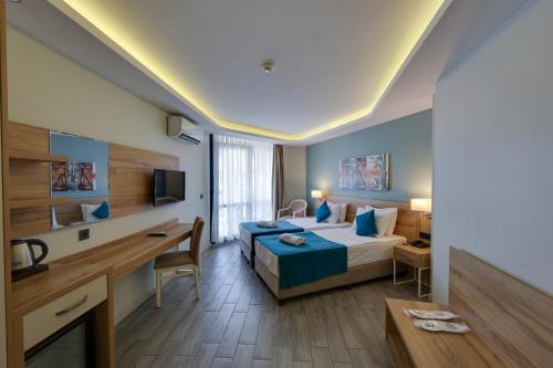 Marti Beach Hotel in Kusadasi