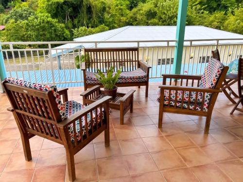 Balkons/terase, Maison spacieuse avec jardin au Diamant, proche plages in Le Diamant