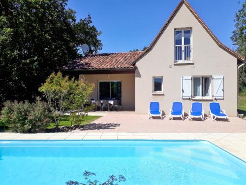 . Villa ravissante à Loubressac avec piscine privée