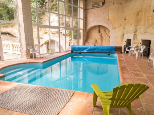 Skats, Villa spacieuse avec piscine privée à Ranton - 330 m² (Villa spacieuse avec piscine privee a Ranton - 330 m²) in Ranton