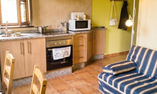 Konyha, Cozy house in Grandas de Salime with mountain view in Grandas De Salime