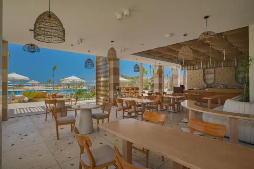Restorāns, Makai Hotel North Coast By Brassbell in Zawiyat Ailat Nuh