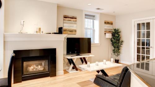 Modern Fully Furnished Apartments in Washington Downtown - image 11