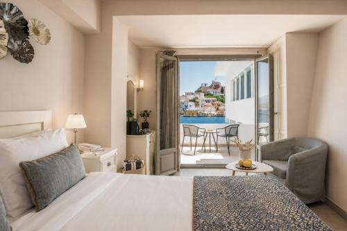 Double room, classic, corner, small, sea view