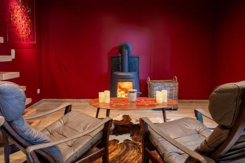 Vintage Barn with Jacuzzi in Nature in Trooz