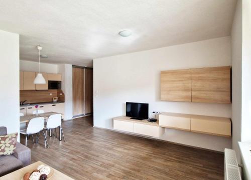 Viesnīcas āriene, Apartmán Všemina 346 (Apartman Vsemina 346) in Všemina