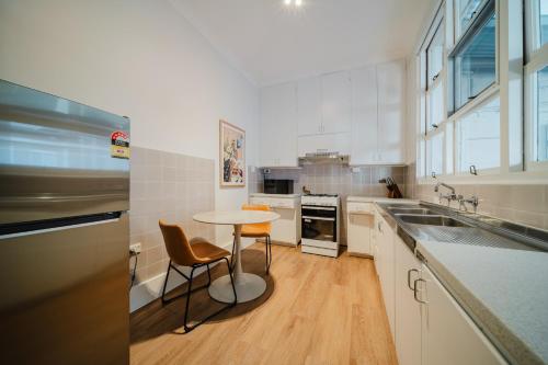 Kitchen, SAREH ACCOMMODATION - Balmain near Ecco Restaurant