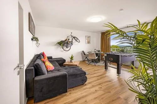 MOLA Apartments - Panoramablick, Balkon, 5 Pers, Bahnhofsnähe, Parkplatz in Herdecke, Deutschland