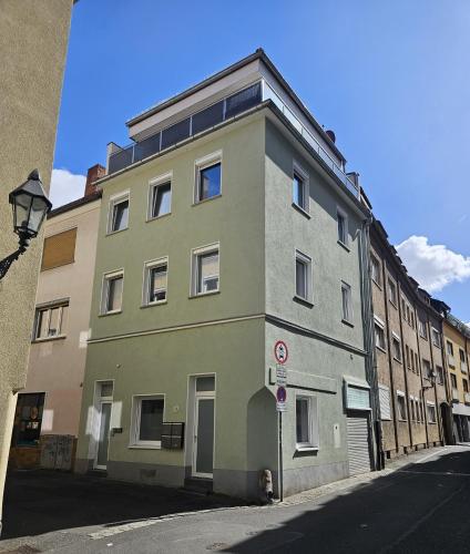 Modernes Tiny City House - 3 Apartments