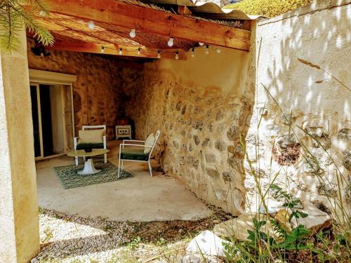 Chez Mag & Vic RDJ - 40 m2 ancienne bergerie in La Garde (Provence-Alpes-Cote d'Azur)