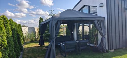 Domek na górce u Ani (Domek na gorce u Ani) in Powidz