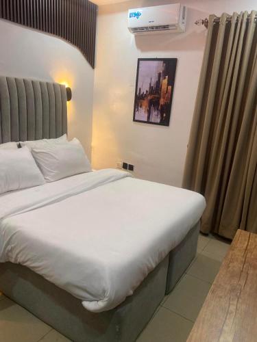 Royal vantage hotel and suites  in Port Harcourt
