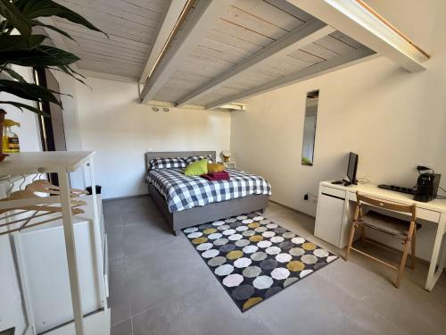 Guglie's Guest House