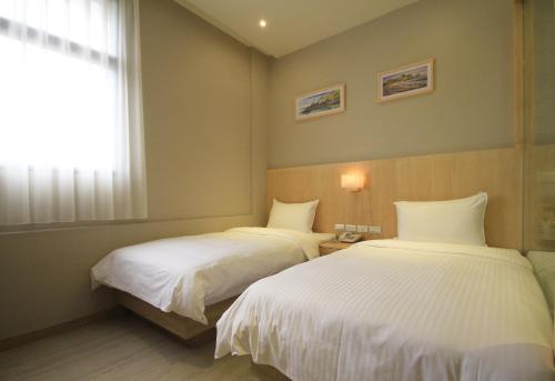 Hangkhau Hotel – Ilan, WV