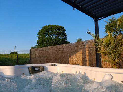 Apkārtne, Chalet charme et bien-être Jacuzzi et nature près de Durbuy (Chalet charme et bien-etre Jacuzzi et nature pres de Durbuy) in Villers-Sent-Ģetrtūde
