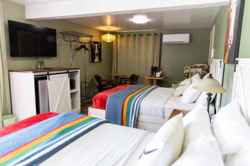 . Lodge at Poncha Springs