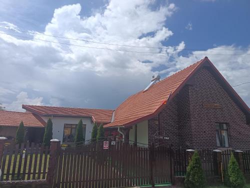 . Pensiunea Narcisa cu Ciubar