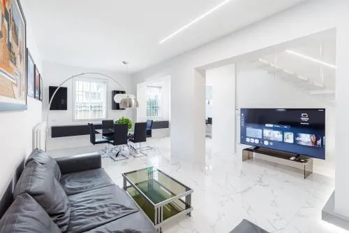 Macan Luxury Apartment photo 2