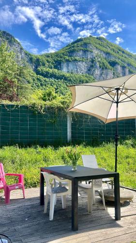 House at the foot of Salève and 2 steps from Geneva (House at the foot of Saleve and 2 steps from Geneva) in Etrembieres (Rhone-Alpes)