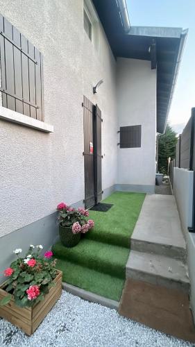 House at the foot of Salève and 2 steps from Geneva (House at the foot of Saleve and 2 steps from Geneva) in Etrembieres (Rhone-Alpes)