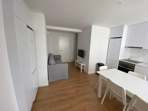 Carcavelos Beach Serviced Apartment 12 chambre d'hôte Lombos