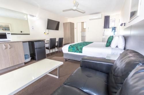 Coffs Harbour Pacific Palms Motel - Woolgoolga Coffs Harbour Pacific Palms Motel - Woolgoolga