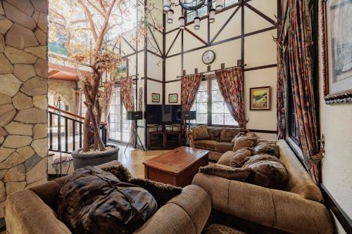 Vista exterior, The Lavana Signature Edensor Mansion Sentul in Babakan Madang