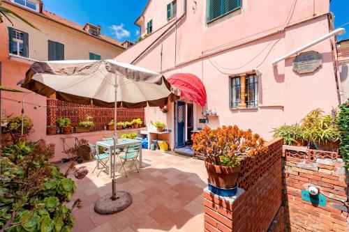 Il Bivacco Historic Terrace Flat - Happy Rentals