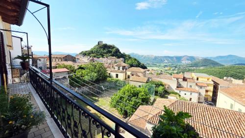 Vaade, AA Guest - Caiazzo Mountain Views Eco Apartment in Caiazzo