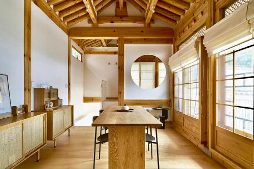 Luxury Hanok Serenity Villa